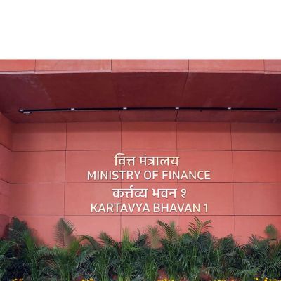 India unveils reforms to attract foreign investors, ease FPI rules