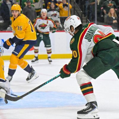 Wild beat Predators with controversial OT winner after goalie kicks ne