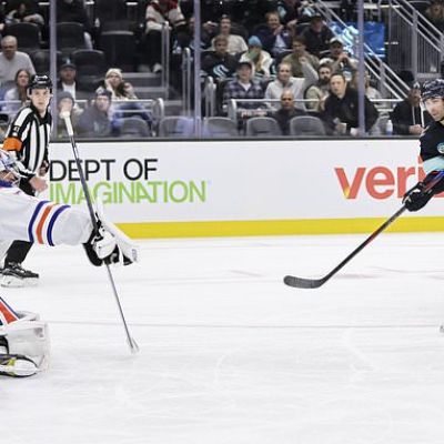 Eberle scores 2 goals as Kraken beat Oilers 3-2 to improve…