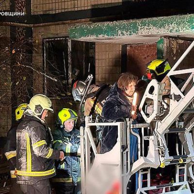 A Russian drone strike at a tower block in eastern Ukraine kills a…