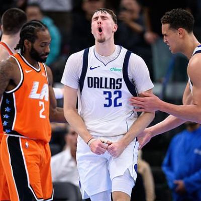 Flagg scores season-high 35 and Thompson rallies Mavericks past…