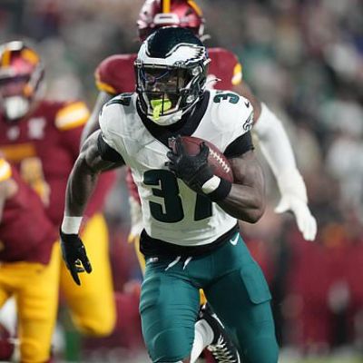 Jalen Hurts and the Eagles win their second NFC East title in a row…