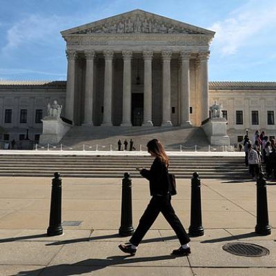 Some familiar names to the Supreme Court in a death row case over…