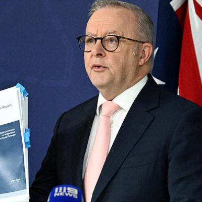 Inquiry into antisemitic attack that left 15 dead in Sydney…