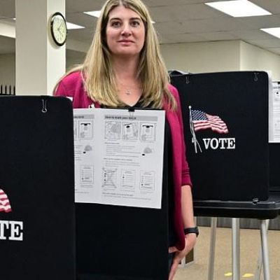 Conspiracy theories gain new life as US campaign unfolds