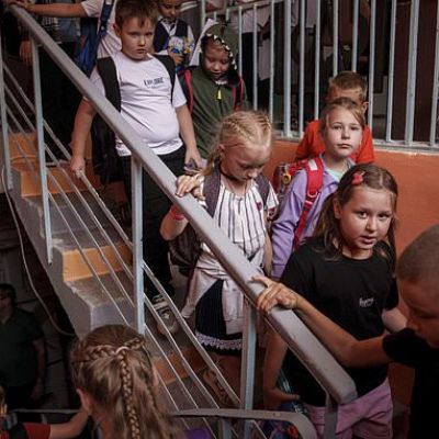 Ukrainian front-line school system goes underground to protect…