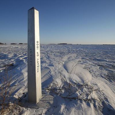 An Indian family froze to death crossing the Canada-US border, a…