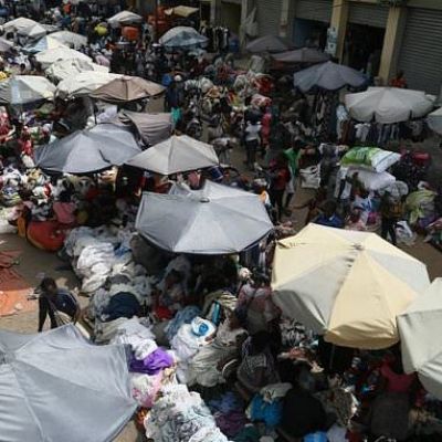 Ghana’s economy dominates tight election race
