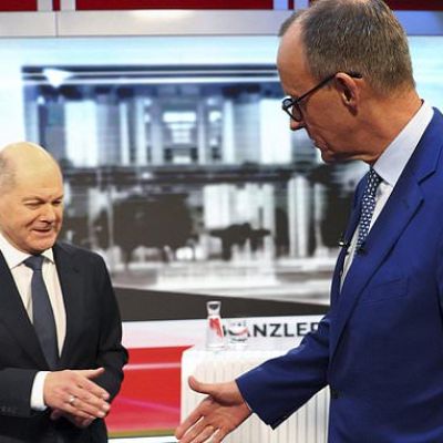German lawmakers vote whether to approve Mertz as chancellor….