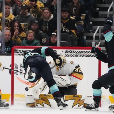 McCann scores with 3.8 seconds left in OT, Kraken beat Golden Knights 2-1 – RocketNews