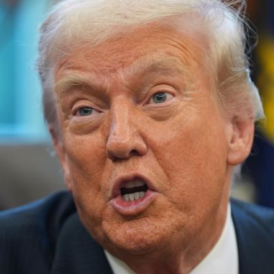 White House circulates plan to extend Obamacare subsidies as Trump pledges fix