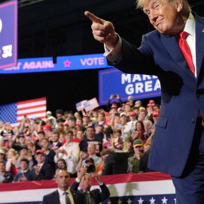 Trump attacks immigrants from Somalia and Haiti while rallying in Ohio for Republican candidates