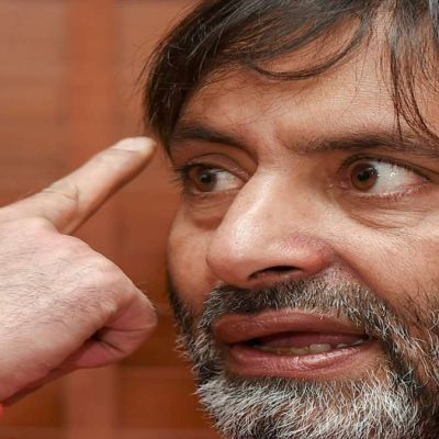Yasin Malik claims ex-PM Manmohan Singh thanked him for meeting Hafiz Saeed, sparks fresh controversy