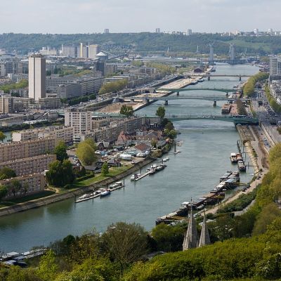 France Unbowed Gains Momentum Ahead of 2027 Presidential Election