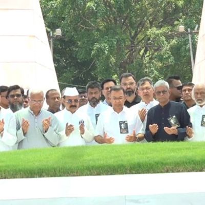 Tarique Rahman pays homage at Zia mausoleum