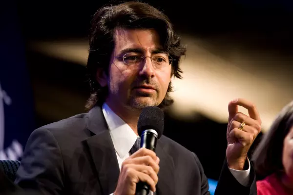 eBay founder Pierre Omidyar touches down in NZ