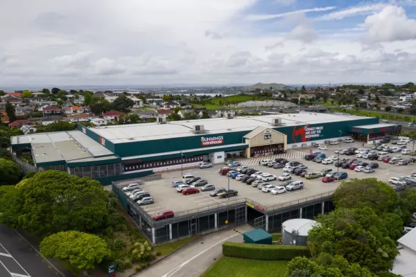 Click & collect: Bunnings doubles profits to $52m