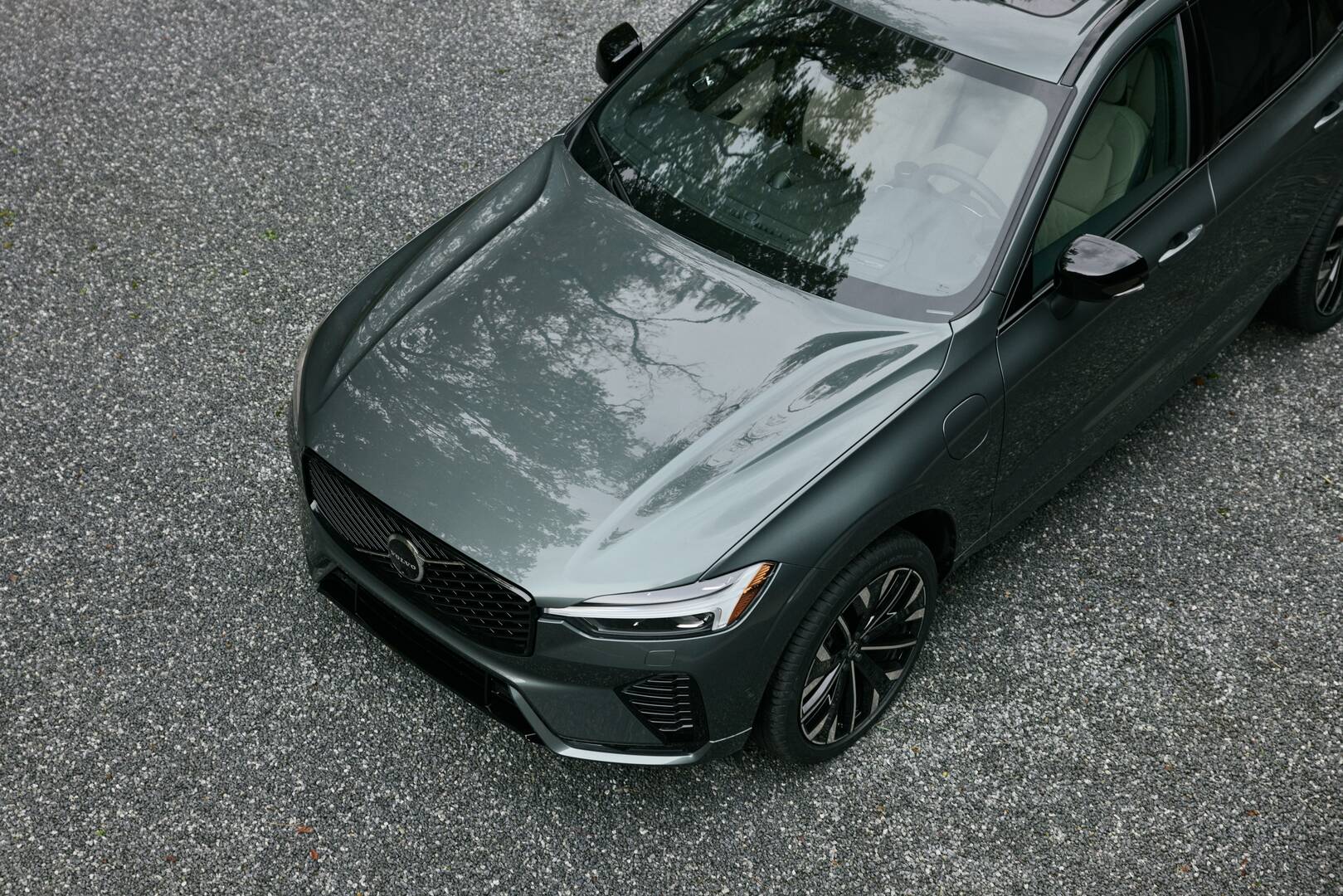 2026 Volvo XC60 front three-quarter view
