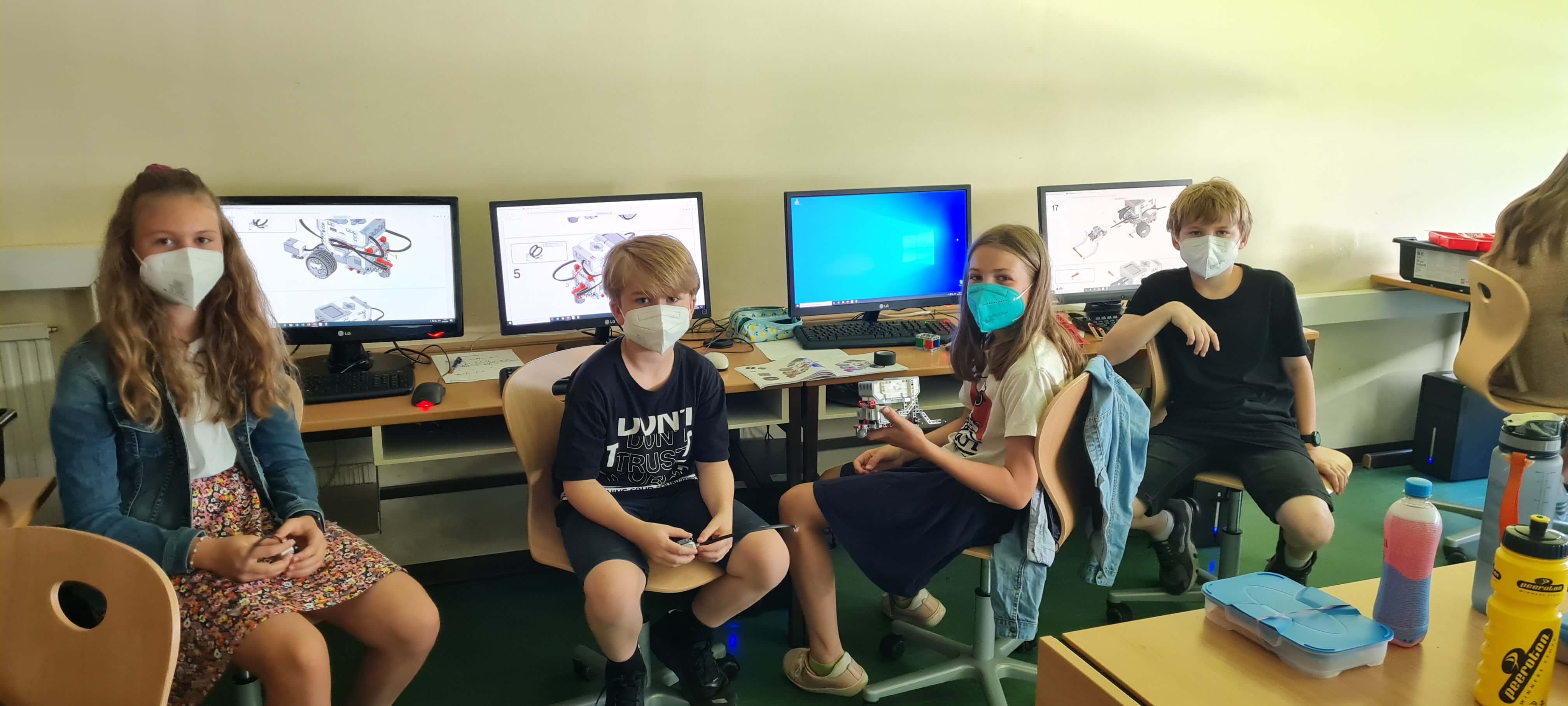 Eindruck aus dem Lego-Mindstorms-Robotik-Workshop am Gymnasium der Dominikanerinnen