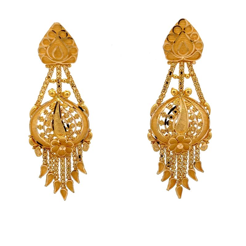 Senco Gold & Diamonds - Envision a galaxy of stars as you adorn this pair  of stunning earrings on this festival season. Look like divinity, a world  apart with this collection. It's