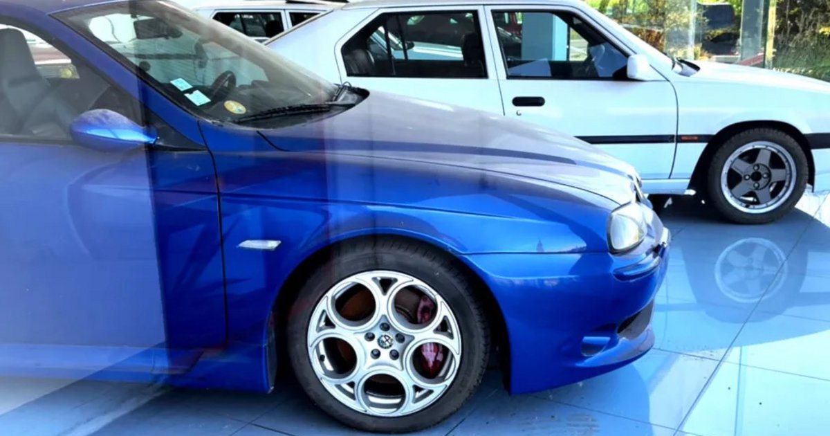 Αυτή η αντιπροσωπεία «φάντασμα» της Alfa Romeo κρύβει έναν τεράστιο θησαυρό (video)