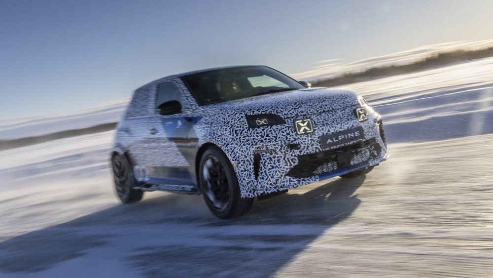 Η Alpine ετοιμάζει το ηλεκτρικό hot hatch A290