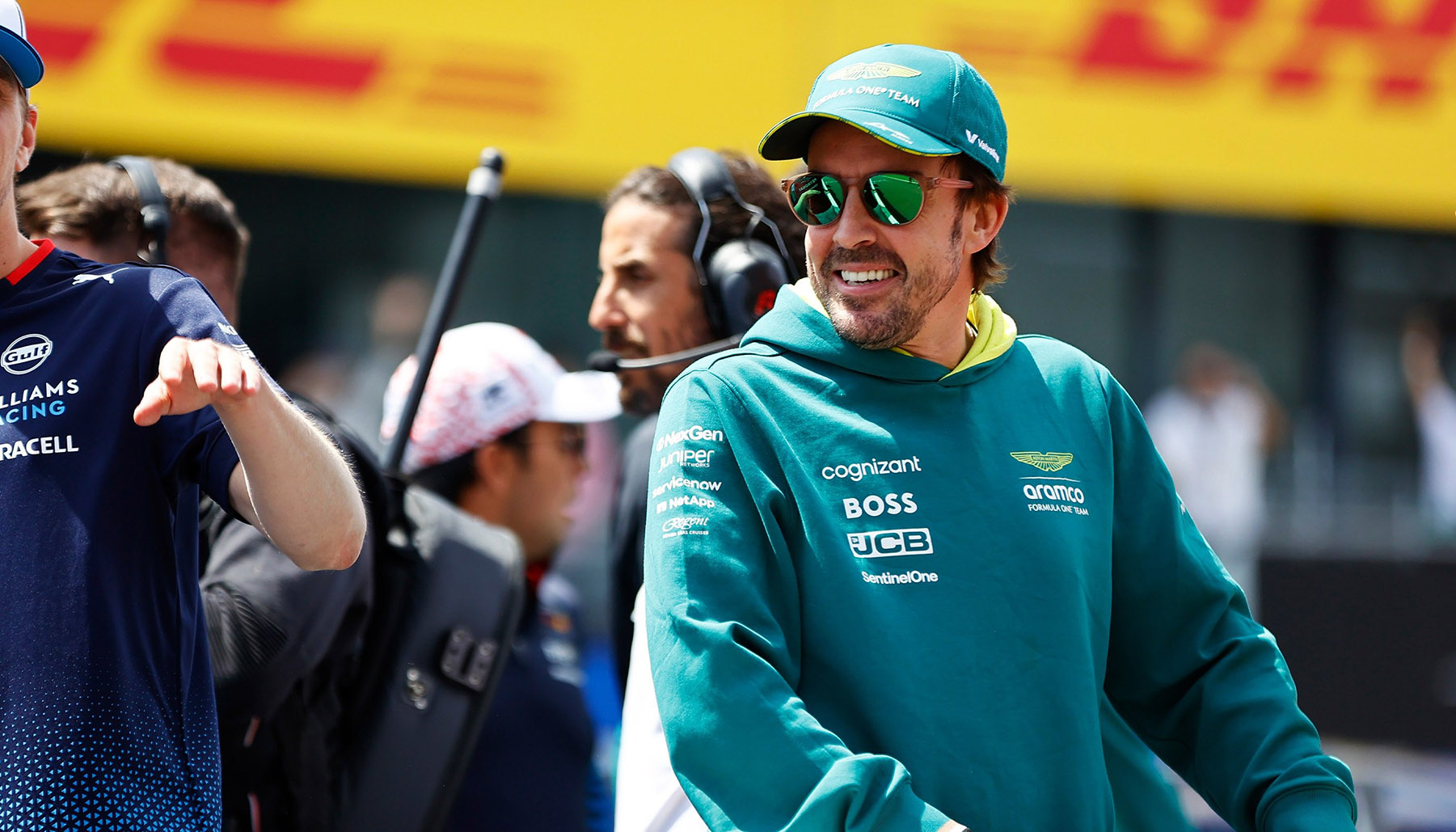 O Fernando Alonso υπέγραψε πολυετές συμβόλαιό με την Aston Martin | caroto.gr