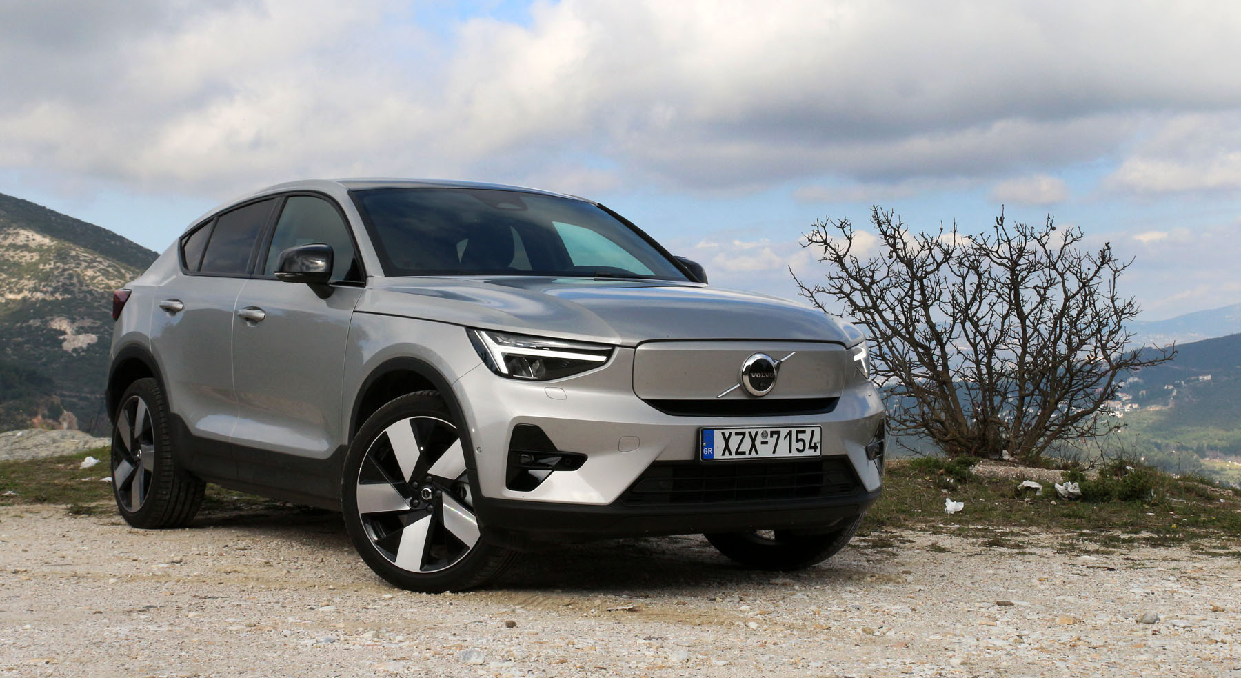 Volvo C40 Recharge AWD 408 PS [mini test] | caroto.gr