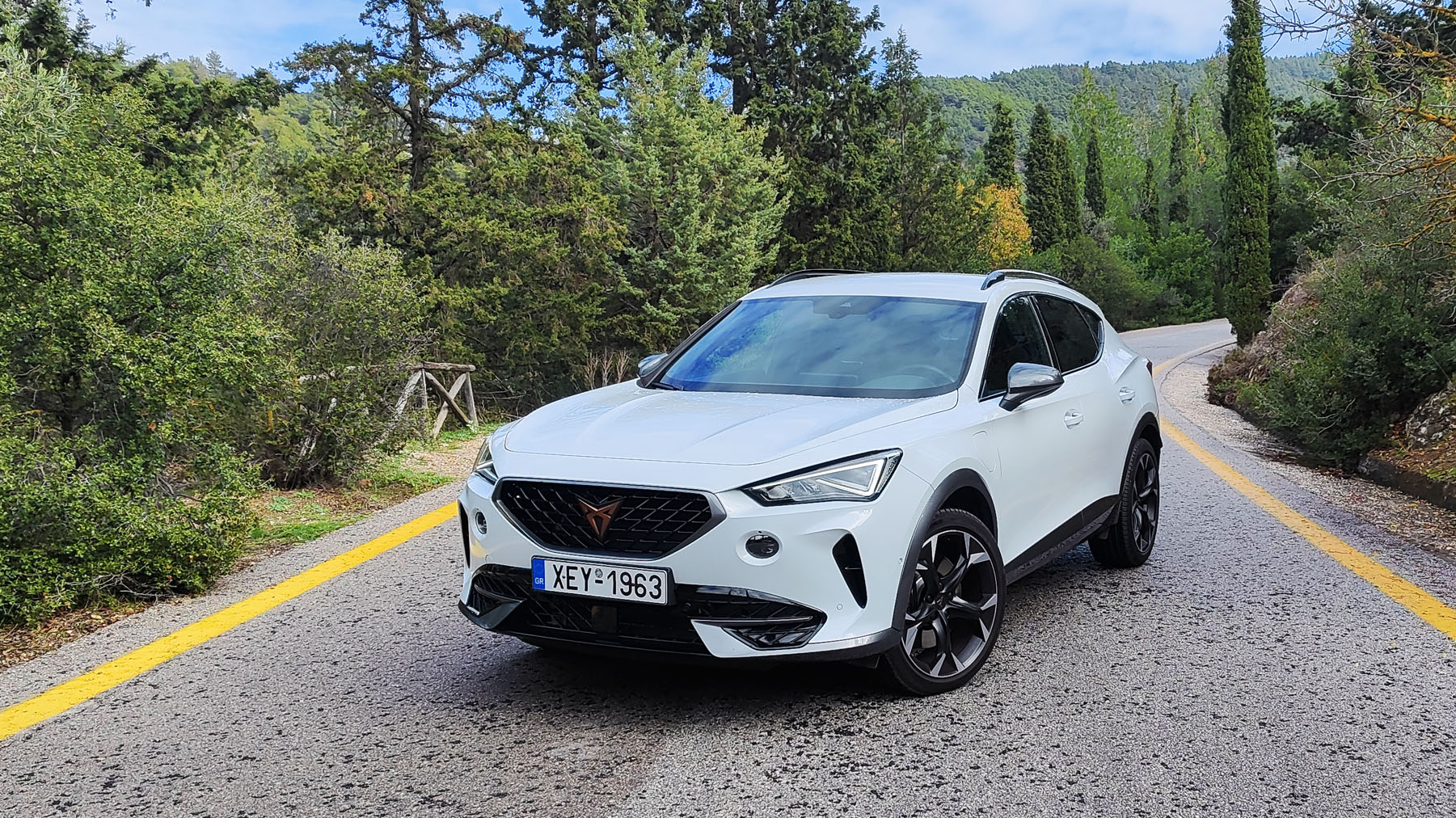 CUPRA Formentor VZ 1.4 e-Hybrid 245 PS [mini test] | caroto.gr