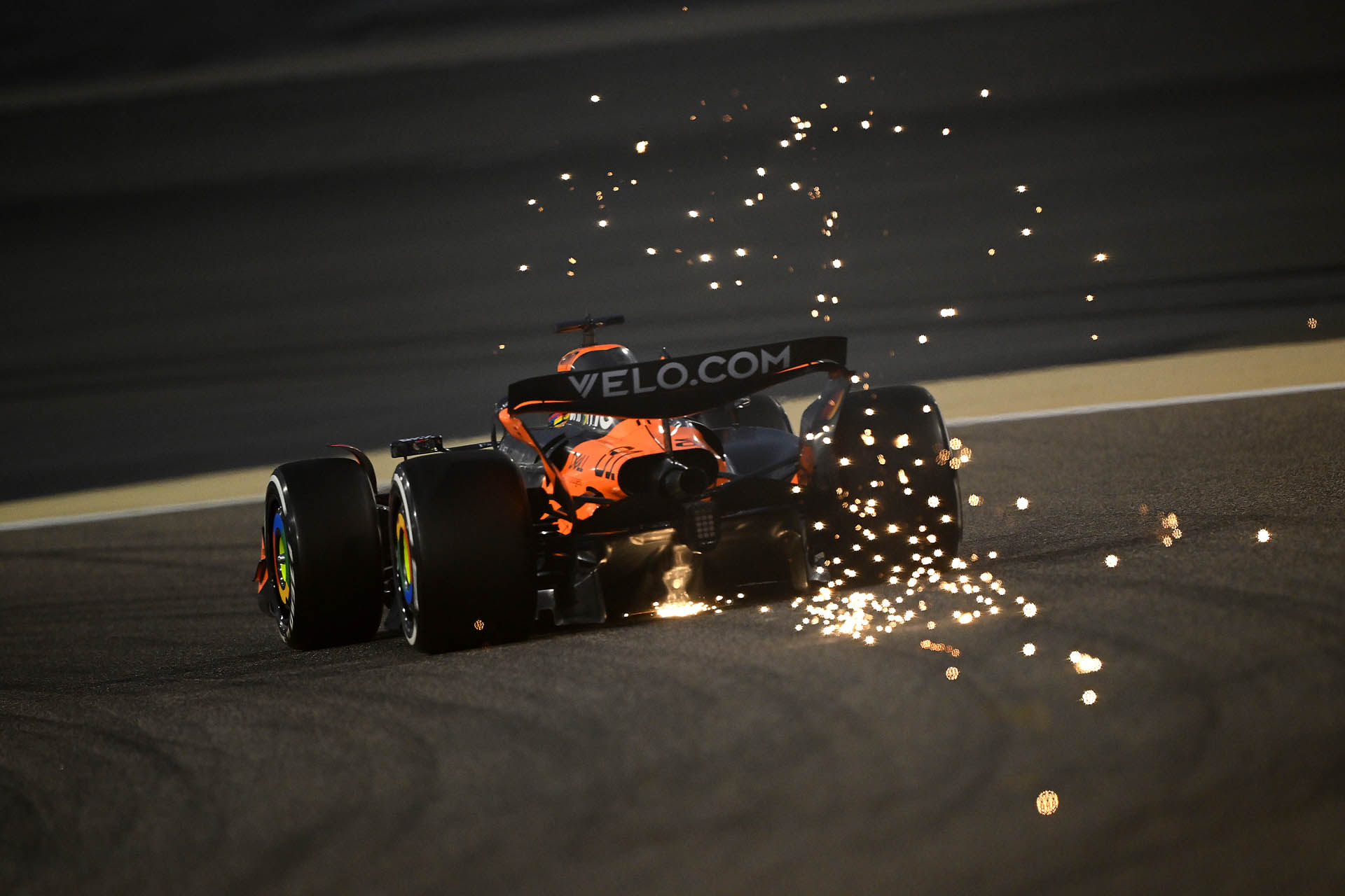 F1-GP Μπαχρέιν: Η McLaren κυρίαρχη, ο Norris δυσκολεύεται, αργή η Red Bull – motorone.gr