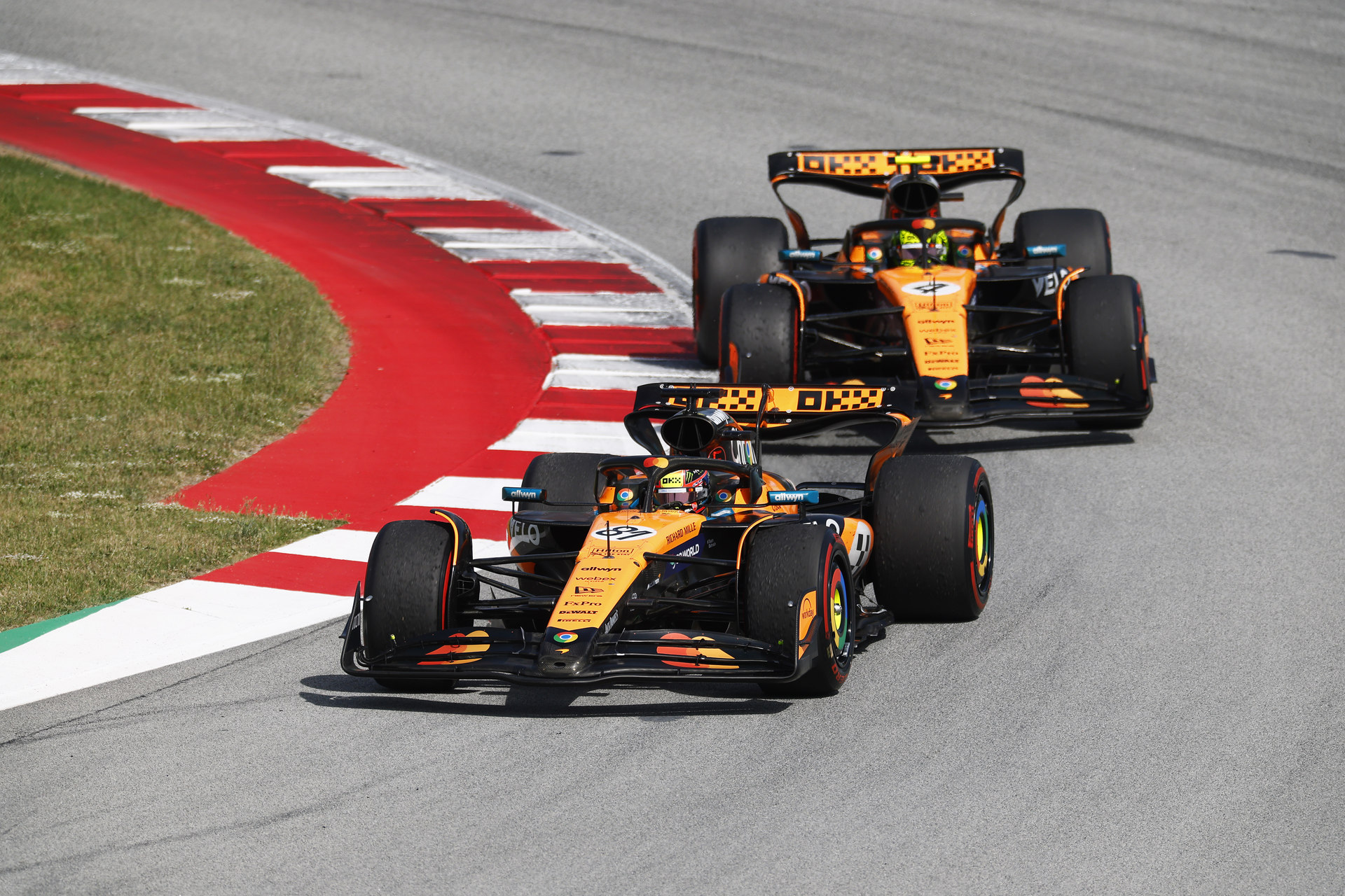 F1-GP Ισπανίας: Ο Piastri νικητής στο «1-2» της McLaren, ανεξέλεγκτος ο Verstappen – motorone.gr