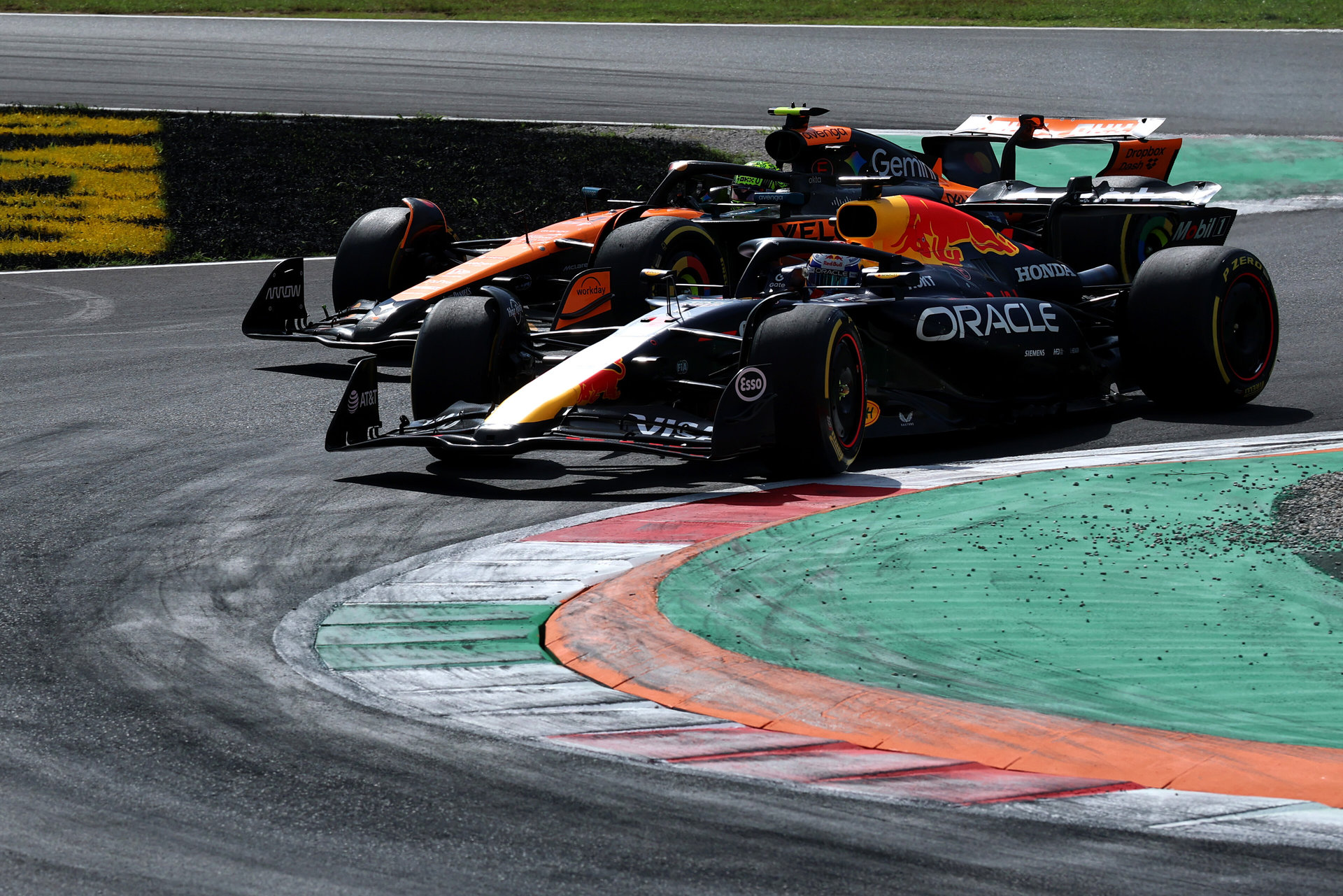 F1-GP Ιταλίας: Κυριαρχική νίκη Verstappen, μπέρδεμα στη McLaren