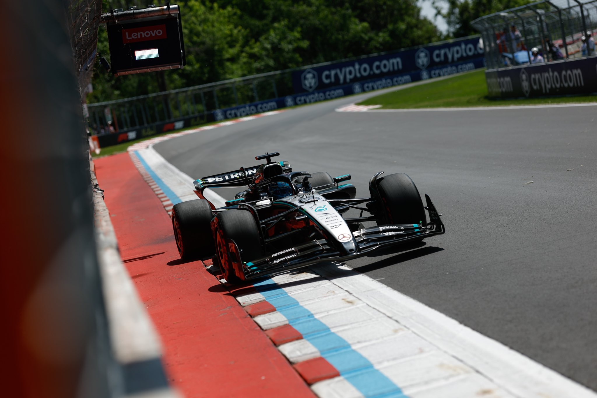 F1-GP Καναδά: Νίκη του George Russell στο «1-3» της Mercedes, δράμα για τη McLaren – motorone.gr