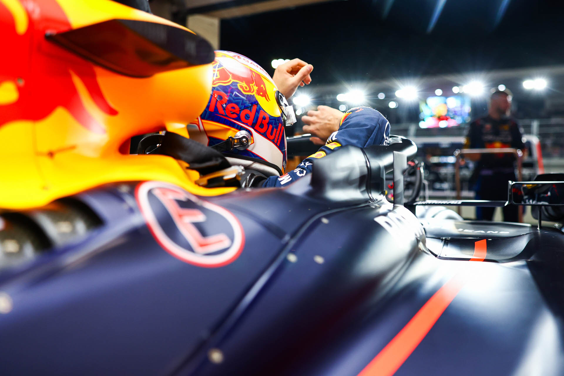 F1: H Red Bull προτρέπει τον Sergio Perez να «βγάλει τα δικά του συμπεράσματα» – motorone.gr
