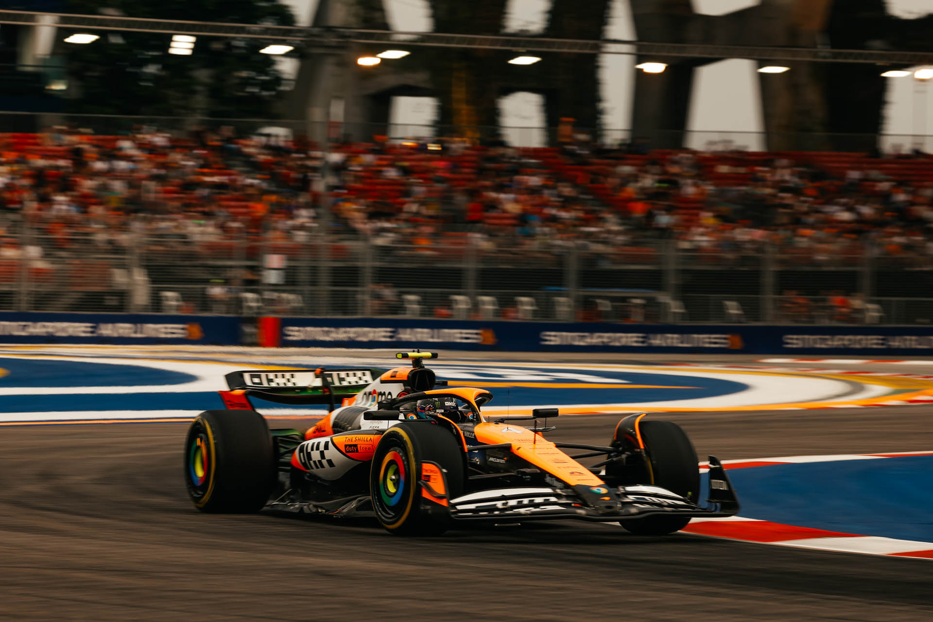 F1: Η FIA ζήτησε από τη McLaren να τροποποιήσει την πίσω αεροτομή της – motorone.gr