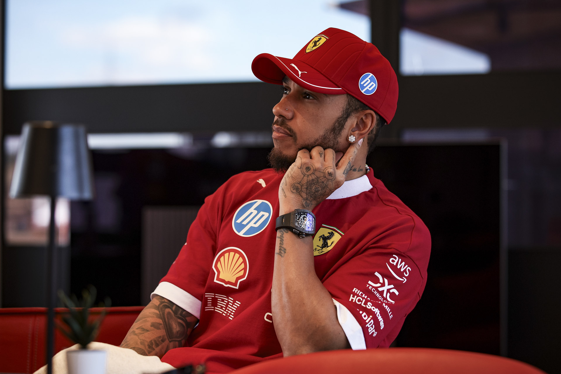 F1: O Lewis Hamilton δηλώνει «είμαι άχρηστος» μετά το qualifying του GP Ουγγαρίας
