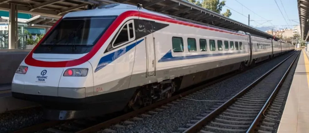 Hellenic Train: Σύγκρουση αμαξοστοιχίας με φορτηγό κοντά στο Σουφλί