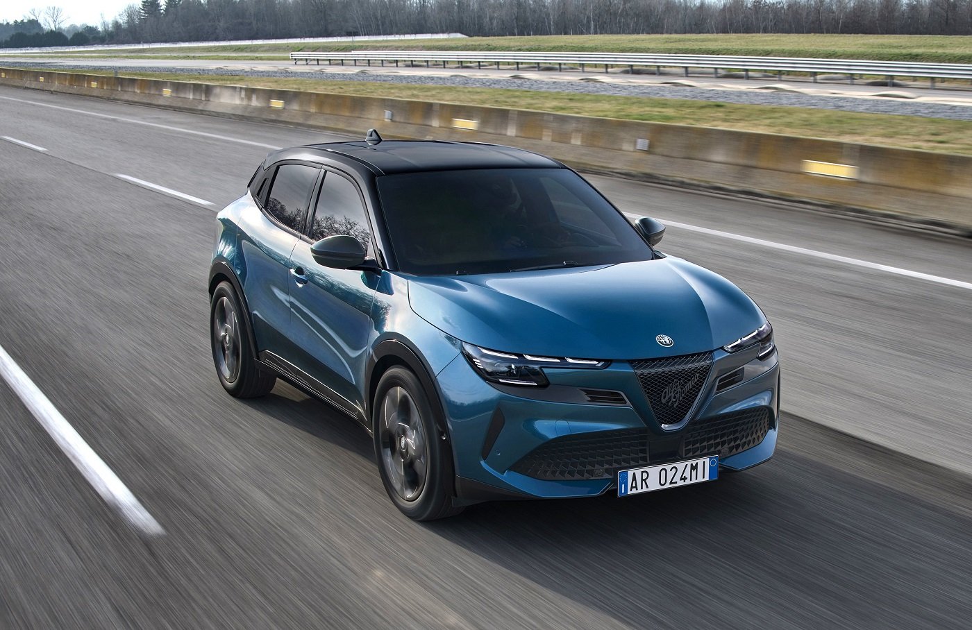 Η ηλεκτρική Alfa Romeo Junior από 28.900 ευρώ