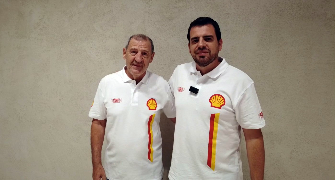 Μάνος και Κώστας Στεφανής: Ένα διαφορετικό «Ακροπολικό» quiz | TRACTION.GR