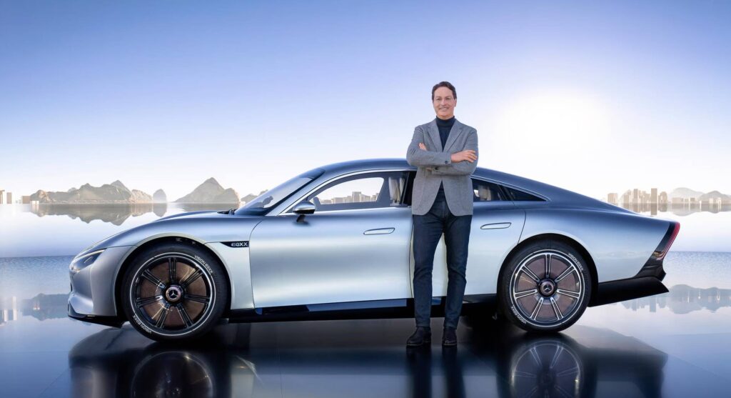 Mercedes προς Ευρώπη: «Κατευθυνόμαστε με πλήρη ταχύτητα προς έναν τοίχο»
