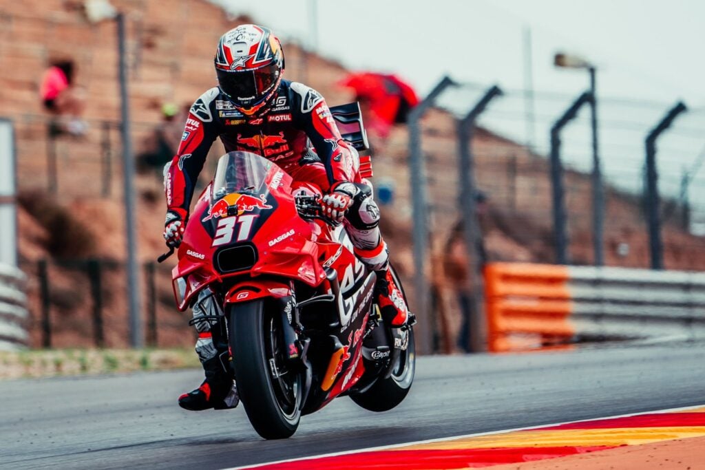 MotoGP: Η FIM θέλει να «παγώσει» την εξέλιξη των κινητήρων έως τα τέλη του 2026