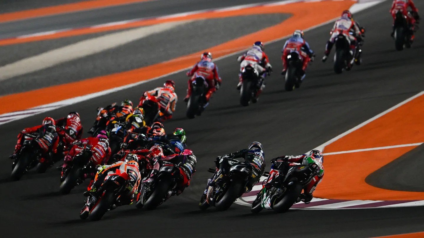 MotoGP: Τα φώτα ανάβουν, το πρωτάθλημα αρχίζει