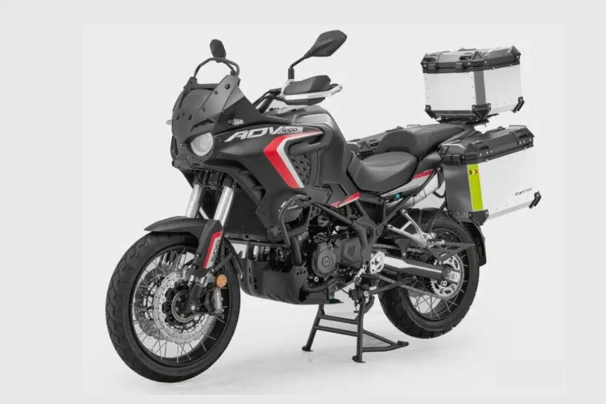 QJMotor ADV 600: Νέο Adventure που θυμίζει Lucky Explorer