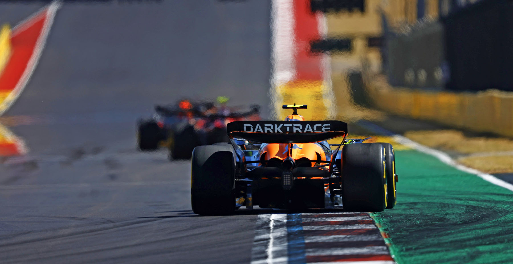 Red Bull και McLaren αλληλοκατηγορούνται για αεροδυναμικές ζαβολιές | caroto.gr