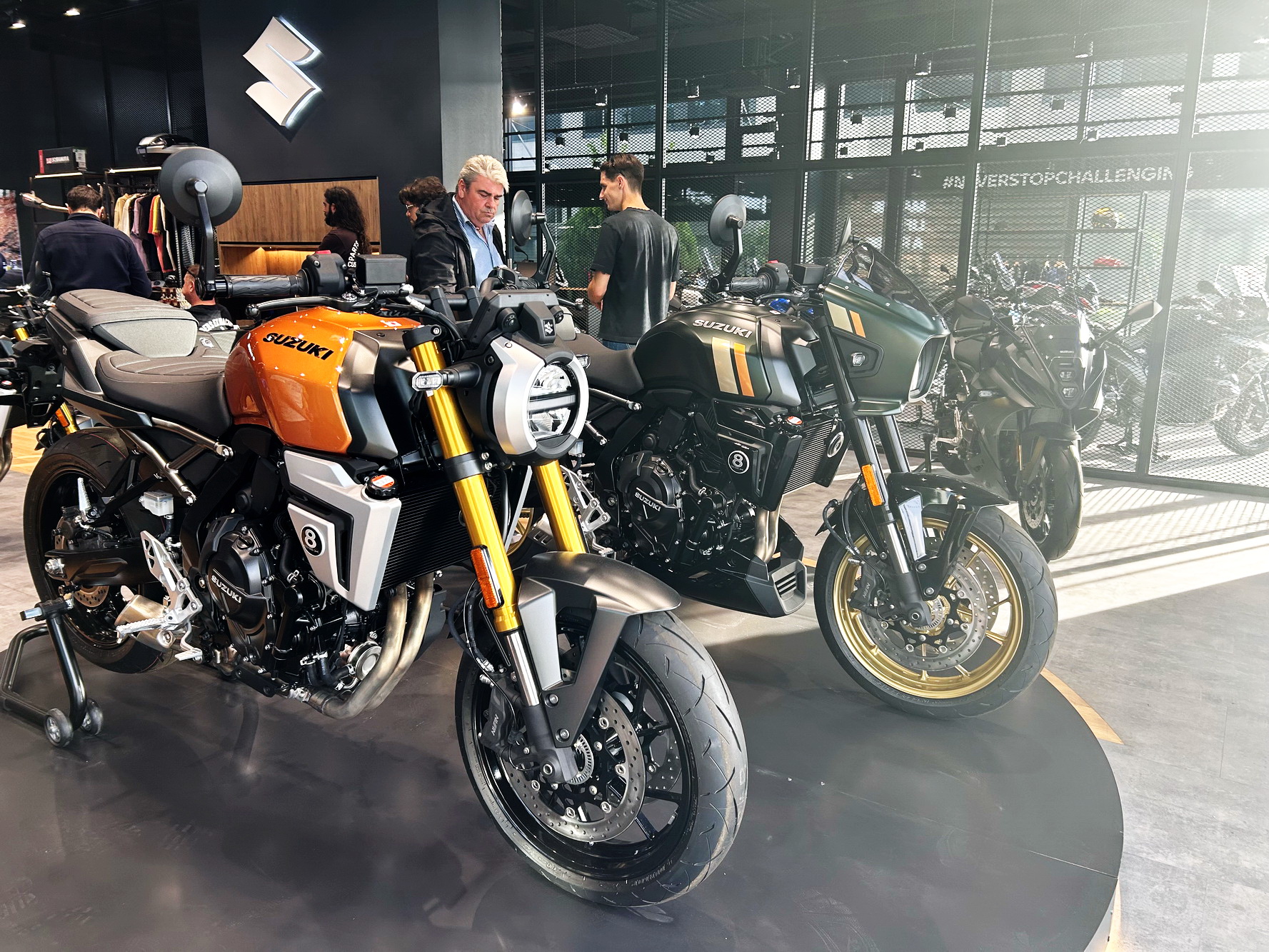 Suzuki GSX-8T και 8ΤΤ: Τις είδαμε ζωντανά στην Αθήνα