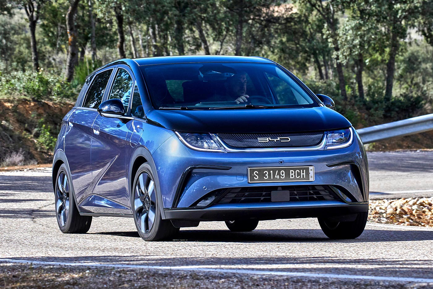 Τα πάνω κάτω φέρνει το νέο BYD Dolphin – AutoGreekNews