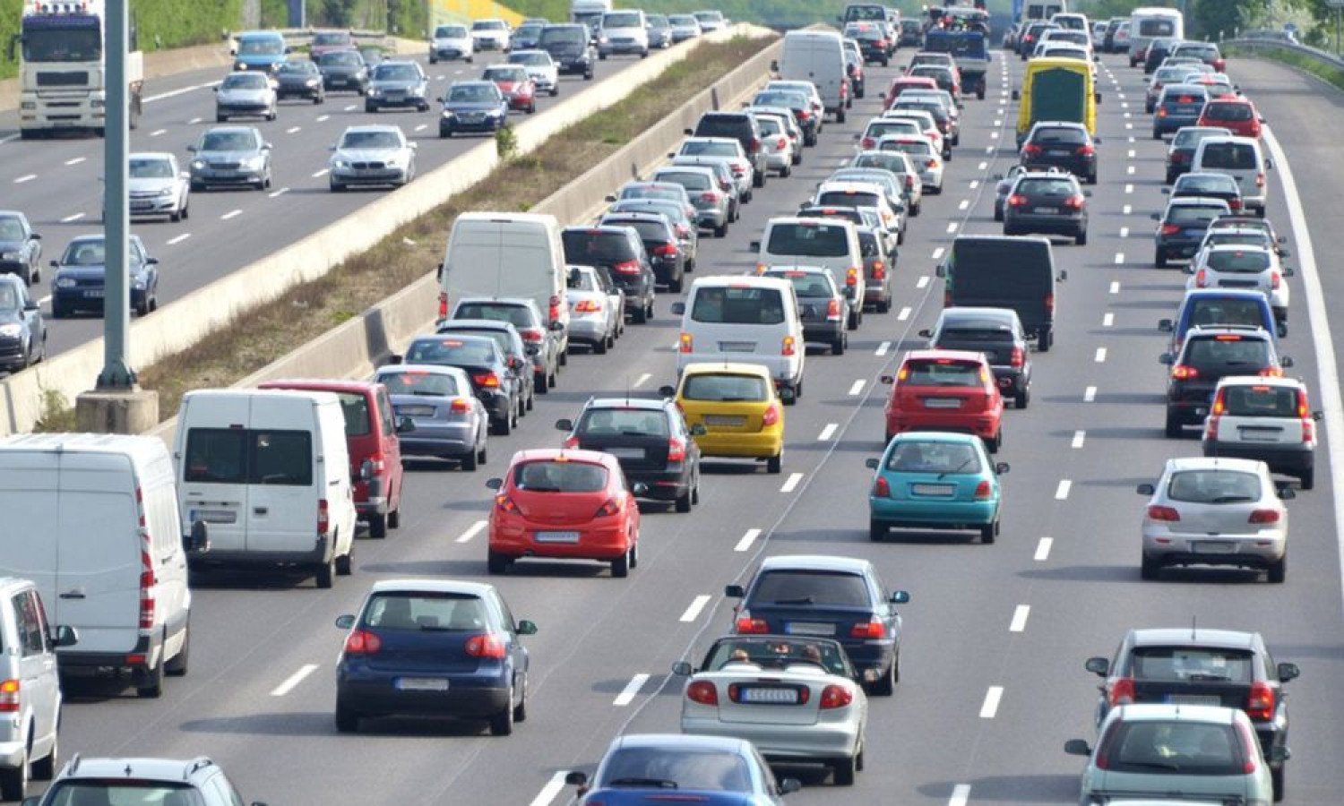Tελευταία ημέρα για τα τέλη κυκλοφορίας