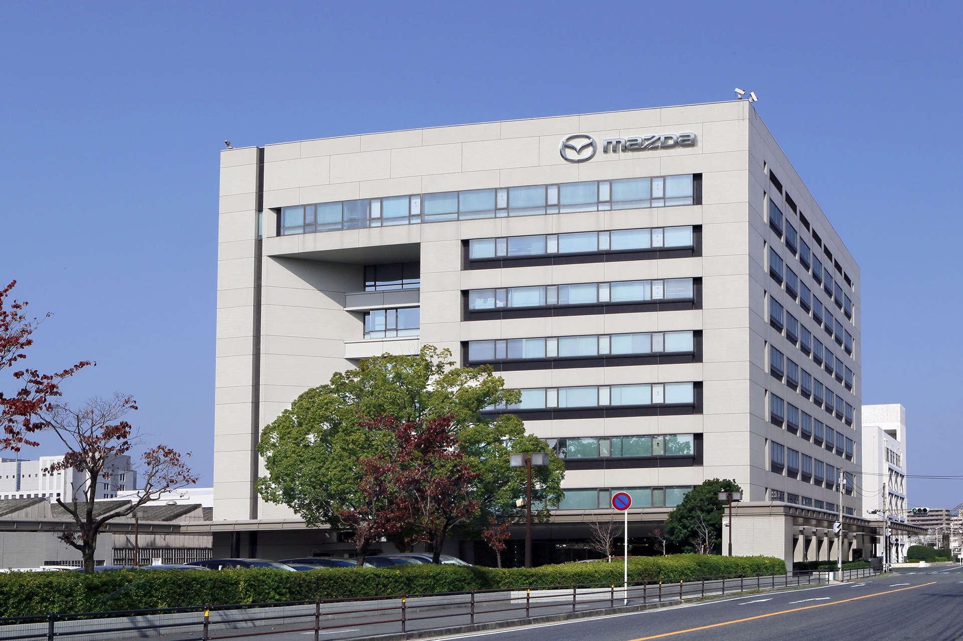 Toyota και Mazda ξεκινούν δοκιμές νέου συστήματος αποθήκευσης ενέργειας από μπαταρίες ηλεκτρικών αυτοκινήτων