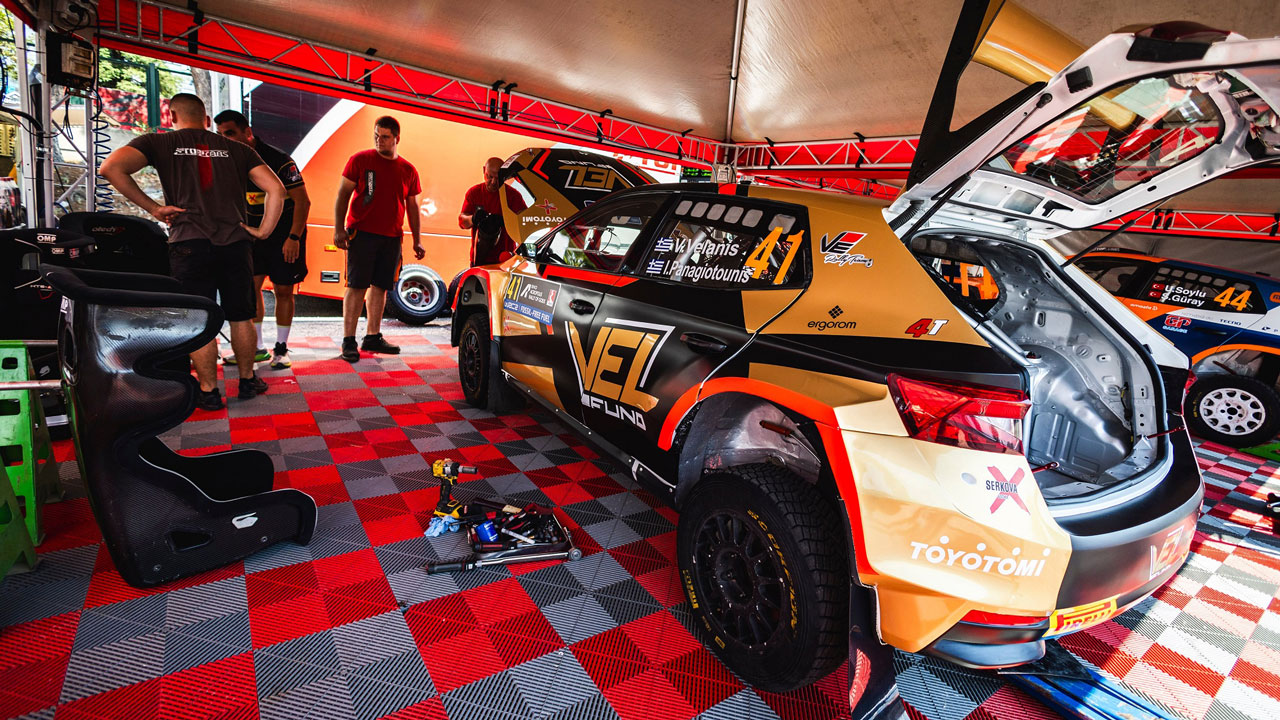VE Rally Team: Με αντίπαλο το χρονόμετρο στο Ράλι Ακρόπολις 2024 | TRACTION.GR