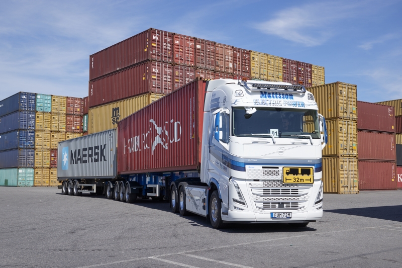 Η Volvo παραδίδει ηλεκτρικό φορτηγό 74 τόνων για βαριές μεταφορές